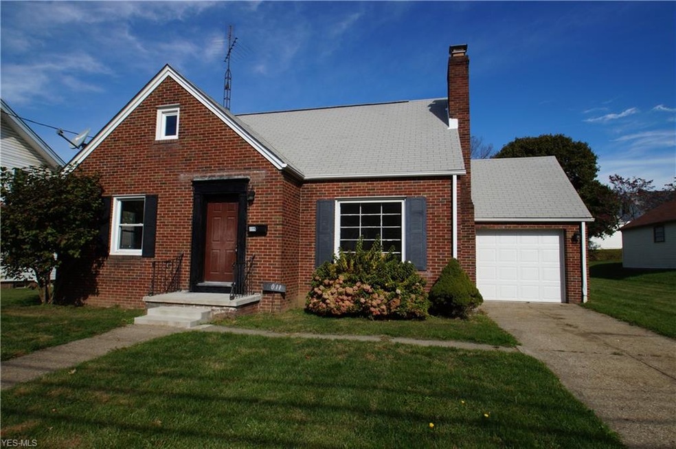 1011 19th St NE, Canton, OH 44714 - photo 1