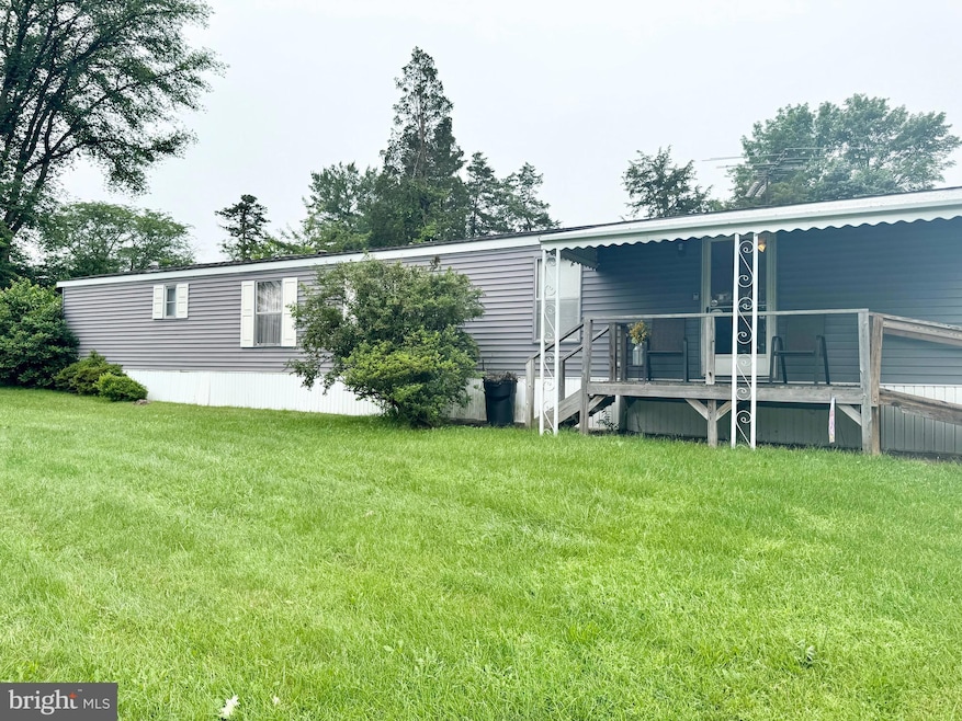 300 Bordic Rd, Reading, PA 19606 - photo 1