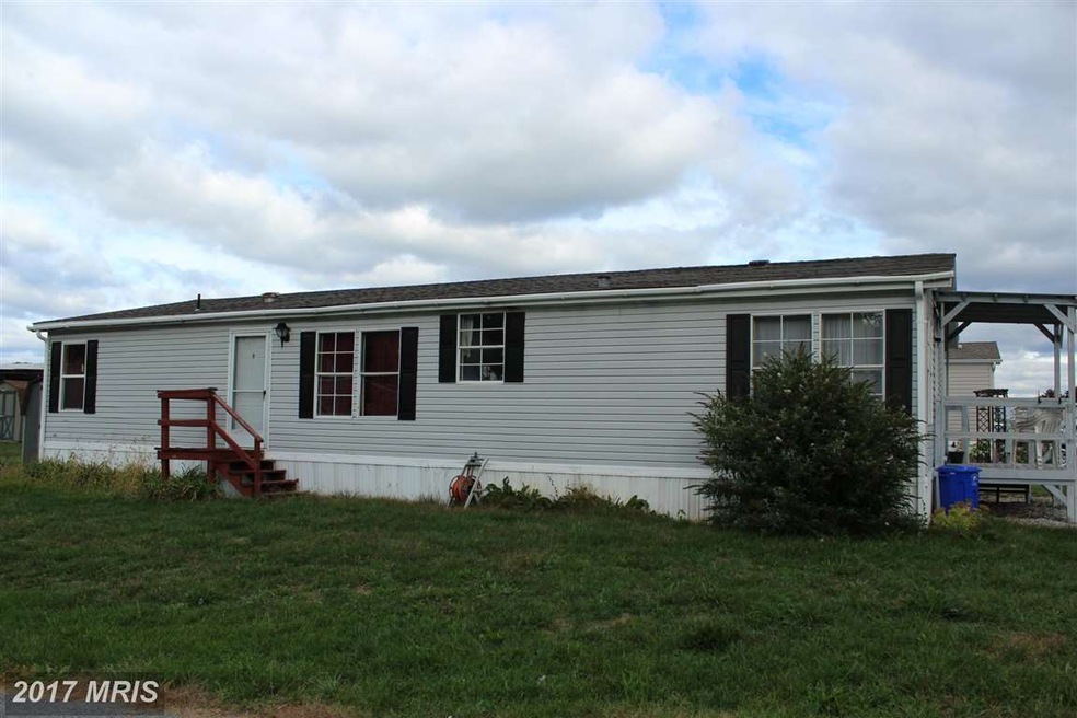 1024 Warm Spring Rd unit 70, Chambersburg, PA 17202 - photo 1