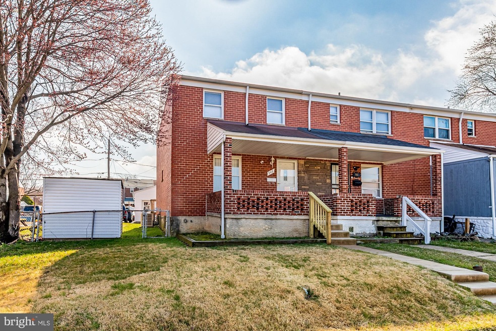 943 Foxcroft Ln, Essex, MD 21221 - photo 1