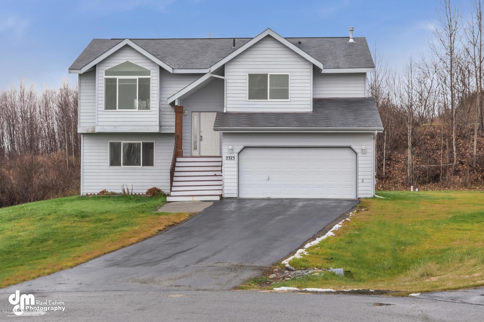 2323 S Tacketts Cir Palmer AK-large-017-