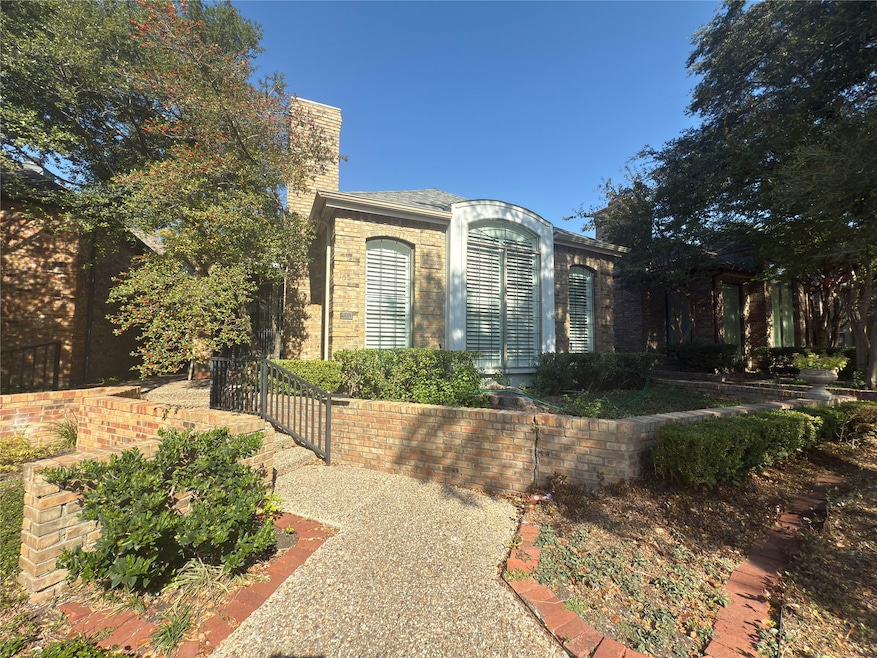 5991 Lindenshire Ln, Dallas, TX 75230 - photo 1