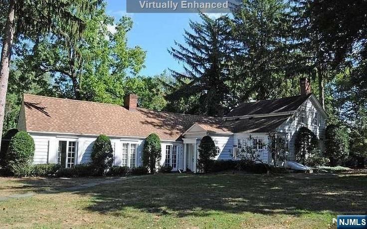 2 Chestnut Ridge Rd, Saddle River, NJ 07458 - photo 1