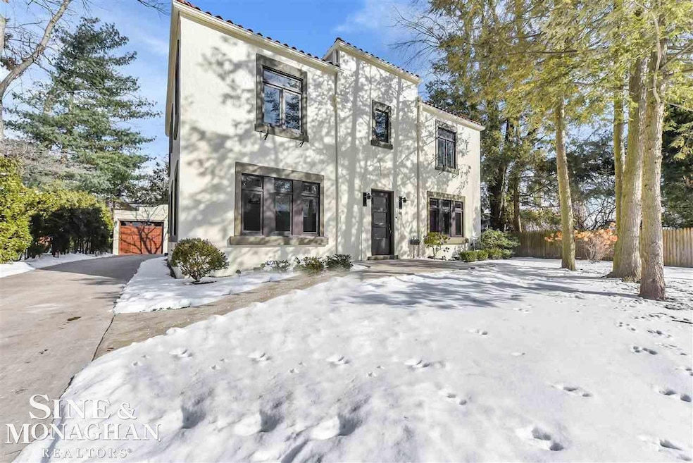 60 Cambridge Rd, Grosse Pointe Farms, MI 48236 - photo 1