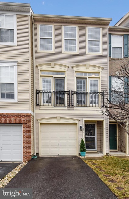 15653 John Diskin Cir, Woodbridge, VA 22191 - photo 1