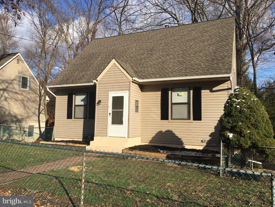 635 Glen Ave, Laurel Springs, NJ 08021 - photo 1