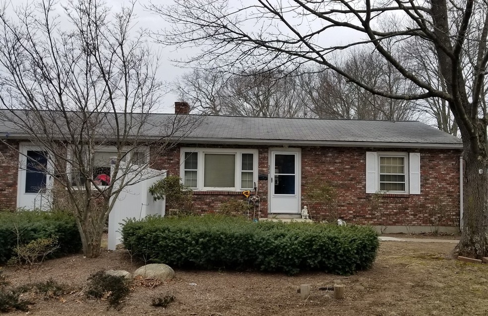 282 Hingham St, Rockland, MA 02370 - photo 1