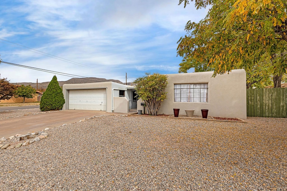 1701 Corte Alegre, Alamogordo, NM 88310 - photo 1