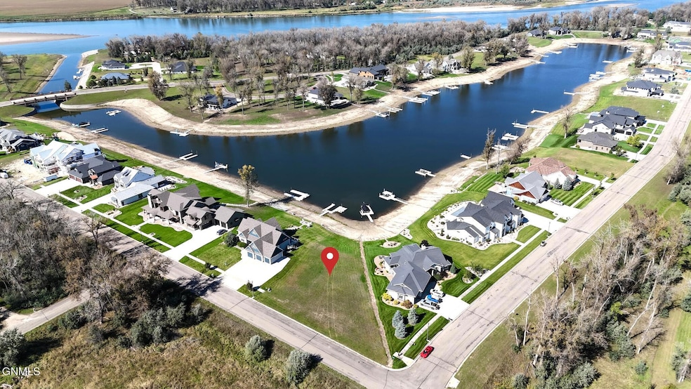 2000 Larson Rd, Bismarck, ND 58504 - photo 1