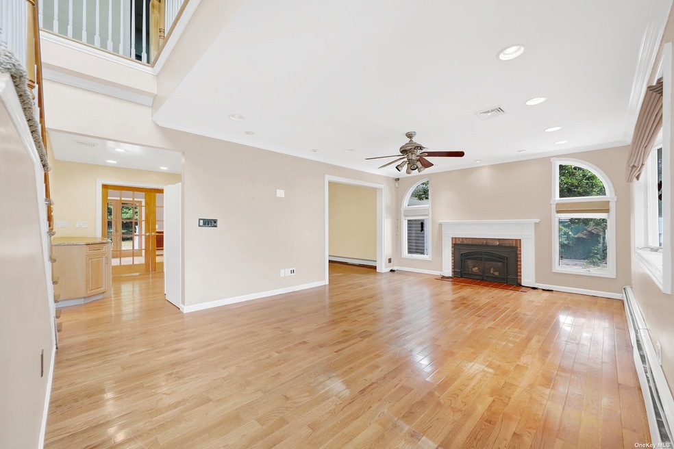 1361 Meadowbrook Rd, Merrick, NY 11566 - photo 1