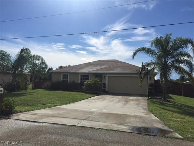 824 Neuse Ave, Fort Myers, FL 33913 - photo 1