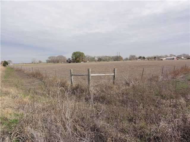 Land/Lot : Corner lot as seen from Old Plum Hwy an