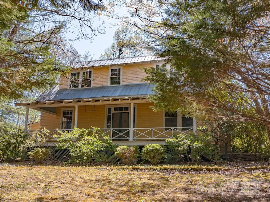 Under Contract $625,000