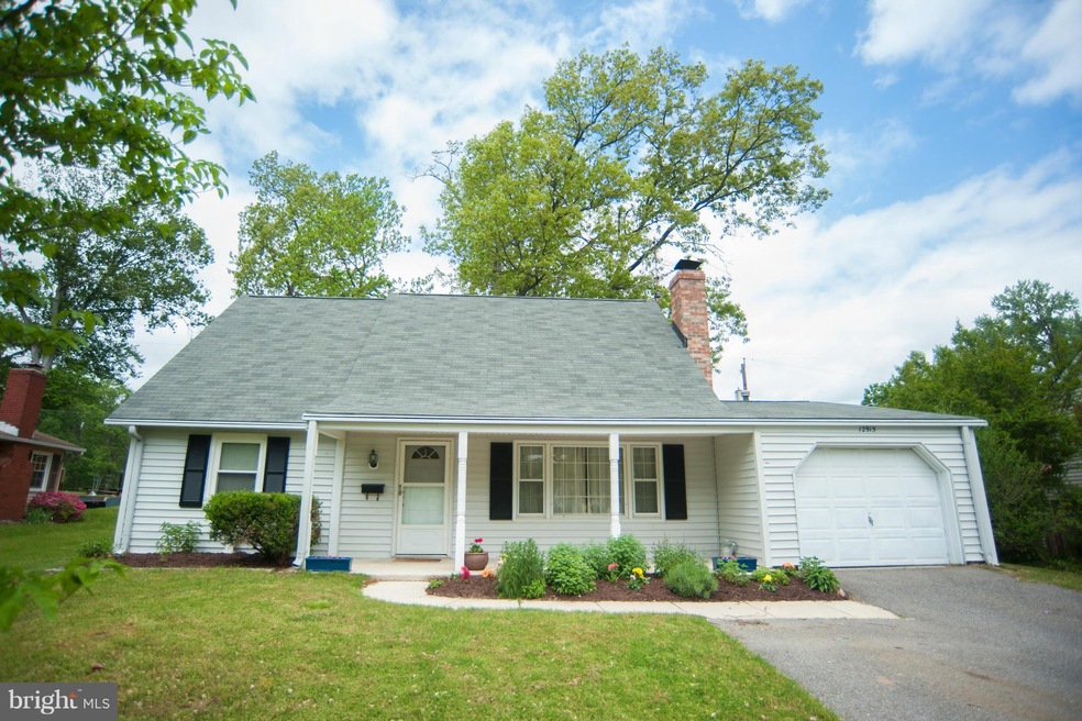 12915 Victoria Heights Dr, Bowie, MD 20715 - photo 1