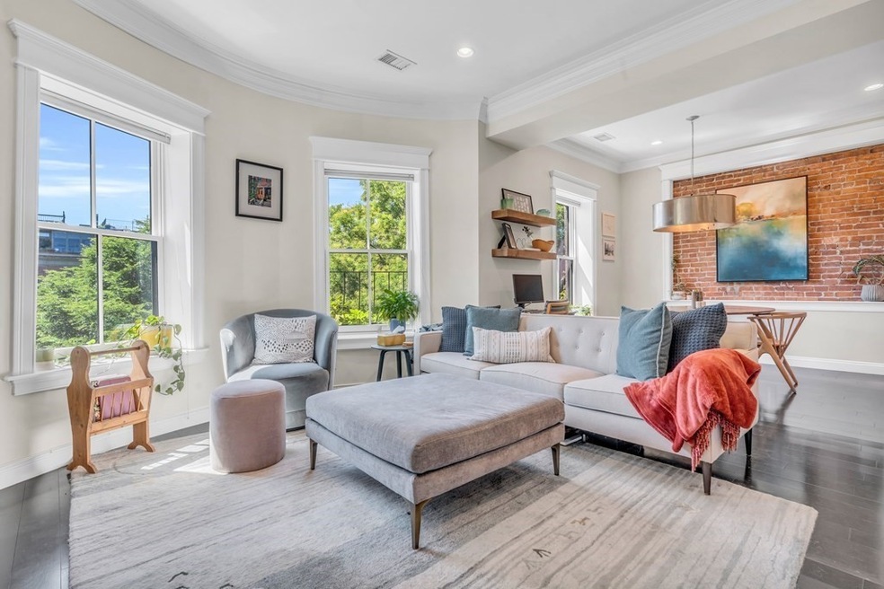 14 Worcester Square unit 4, Boston, MA 02118 - photo 1