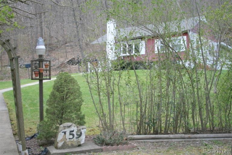 159 Old Albany Post Rd N unit 1, Cold Spring, NY 10516 - photo 1