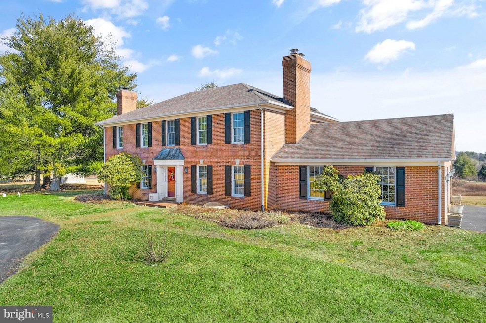 11928 Ropp Ln, Lovettsville, VA 20180 - photo 1