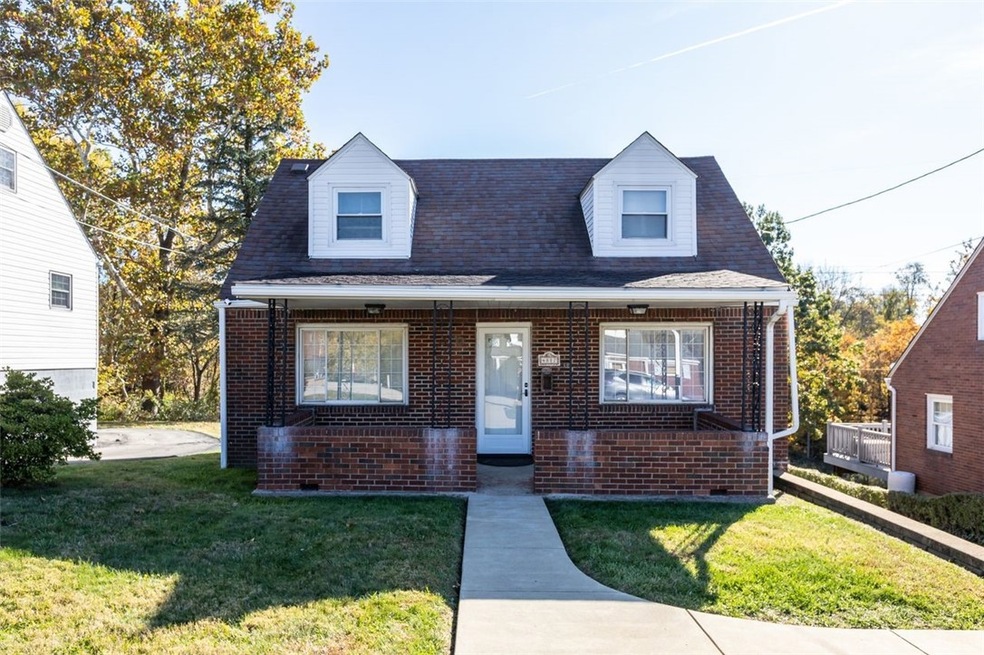 4817 Clover Ln, West Mifflin, PA 15122 - photo 1