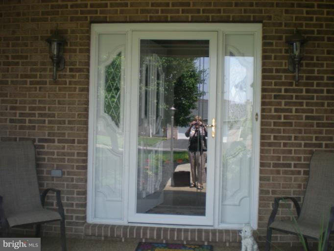 510 Hilltop Cir, Greencastle, PA 17225 - photo 1