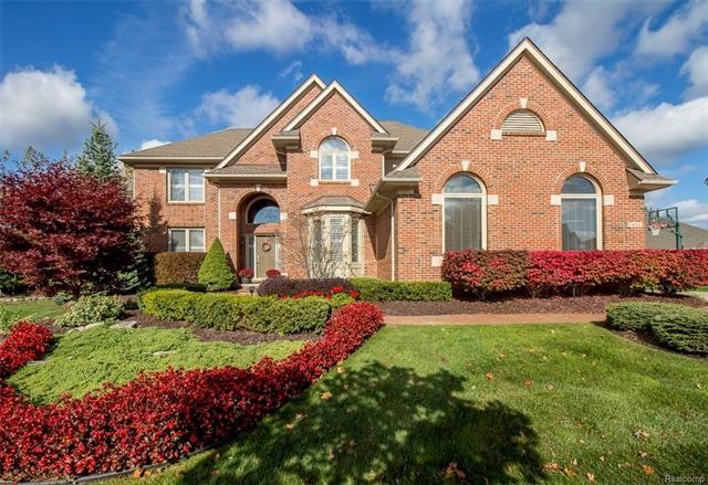 54520 Birchwood Court, South Lyon-1.jpg