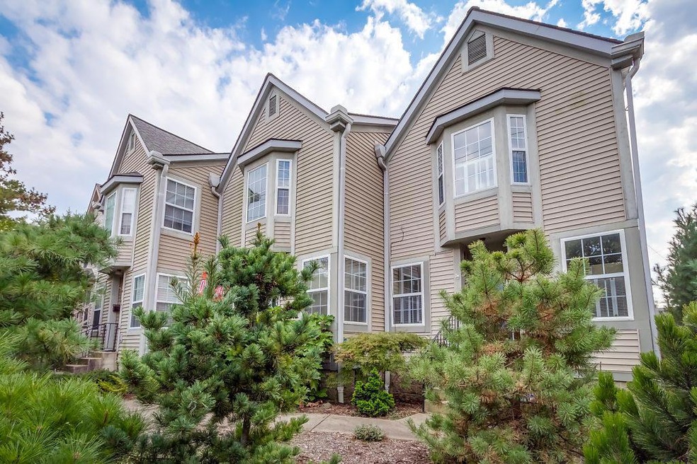 495 W 3rd Ave-2-SMALL