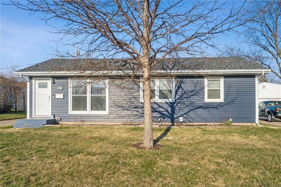 116 Edgewood Rd NW, Cedar Rapids, IA 52405 - photo 1