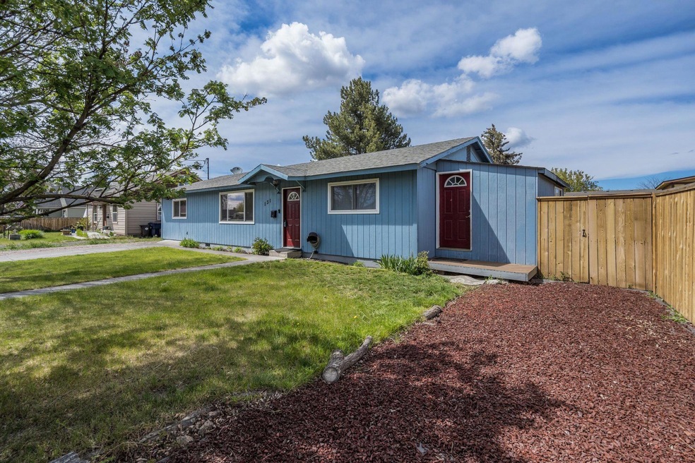 2022_05_10_131_nw_cedar_ave-21