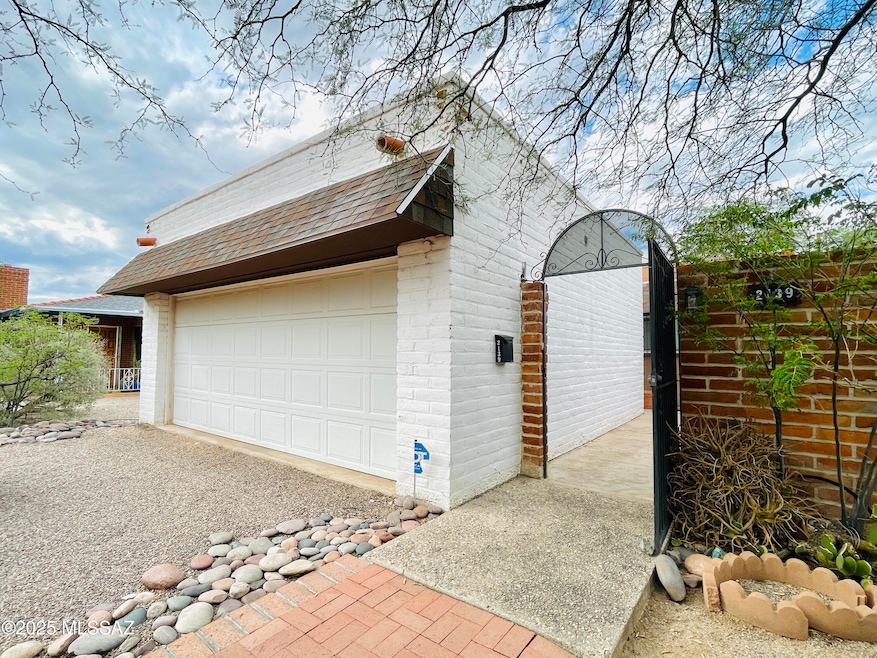 2139 E 10th St, Tucson, AZ 85719 - photo 1