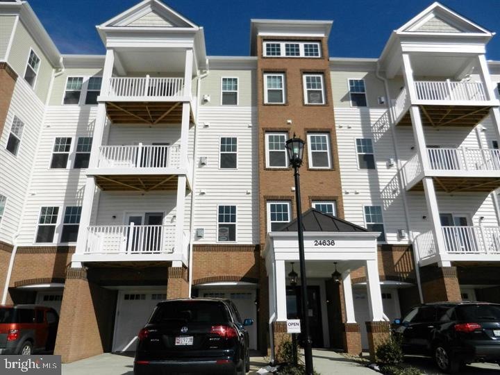 24636 Woolly Mammoth Terrace unit 303, Aldie, VA 20105 - photo 1