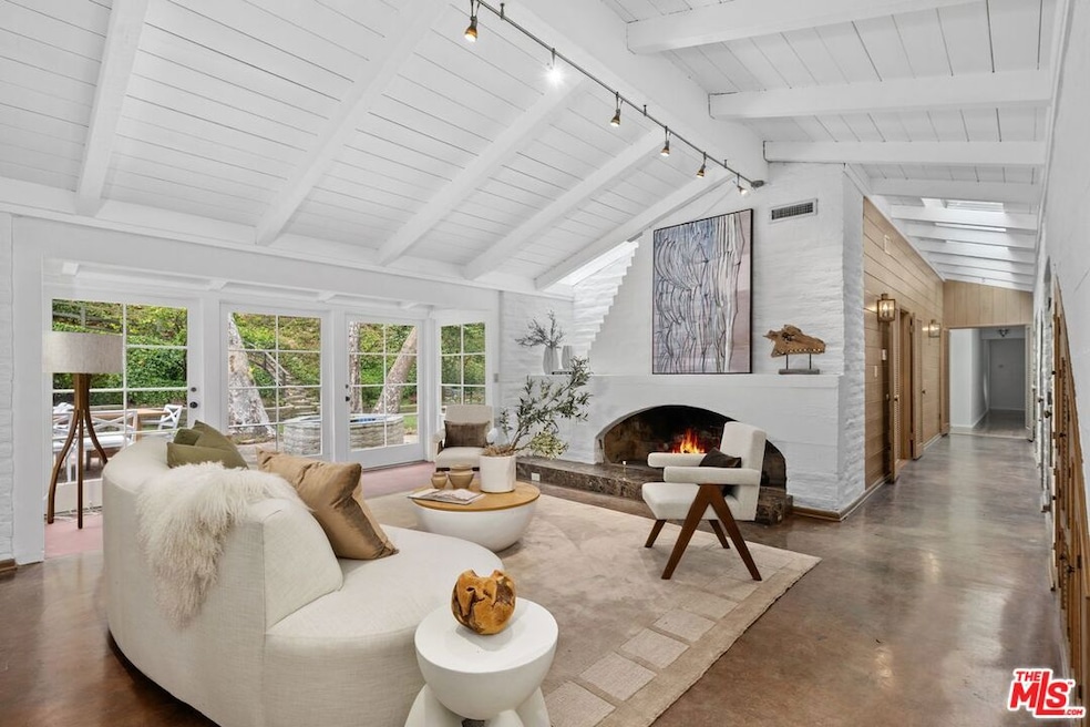 Sold $6,350,000 • Co-Listing Agent