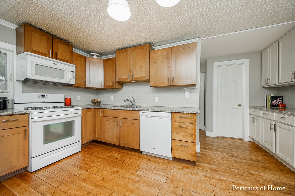 435 Cleveland Ave, Batavia, IL 60510 - photo 1