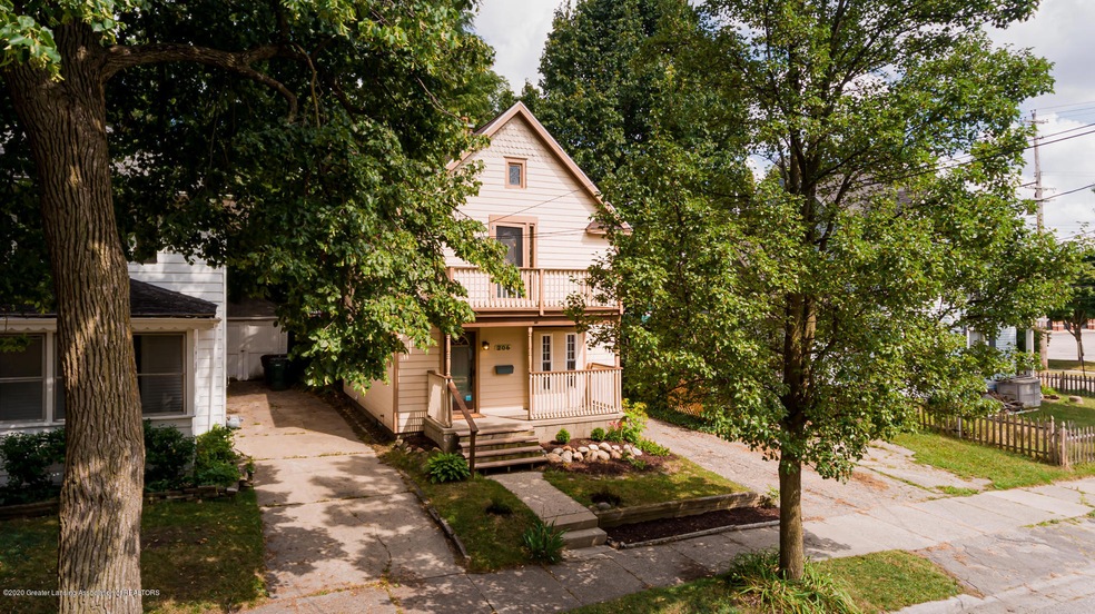 206 Custer Ave