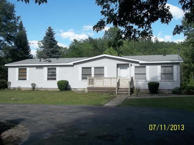 2184 N Bard Rd, Gladwin, MI 48624 - photo 1