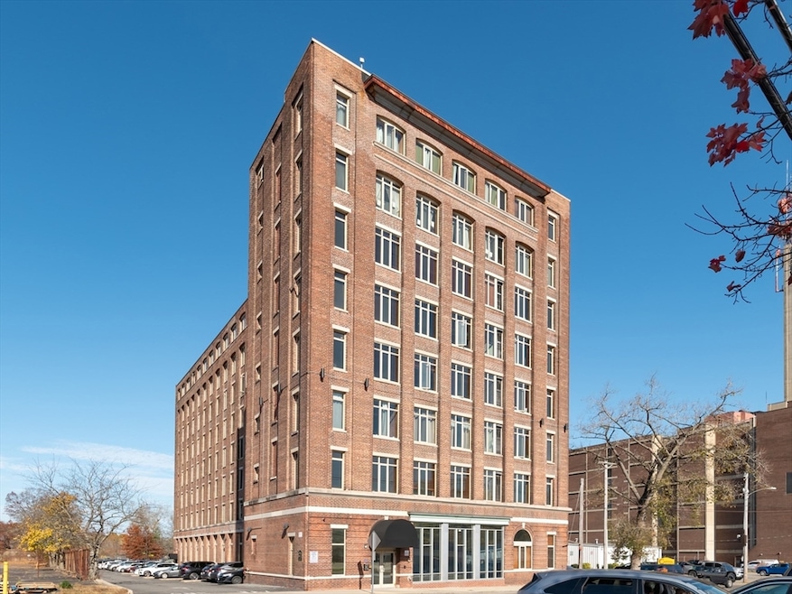 SoCo 146 unit 101, Brockton, MA 02302 - photo 1