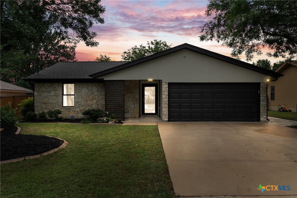Welcome to 805 Thousand Oaks Blvd!