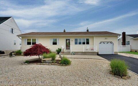 1299 Linda Dr, Toms River, NJ 08753 - photo 1