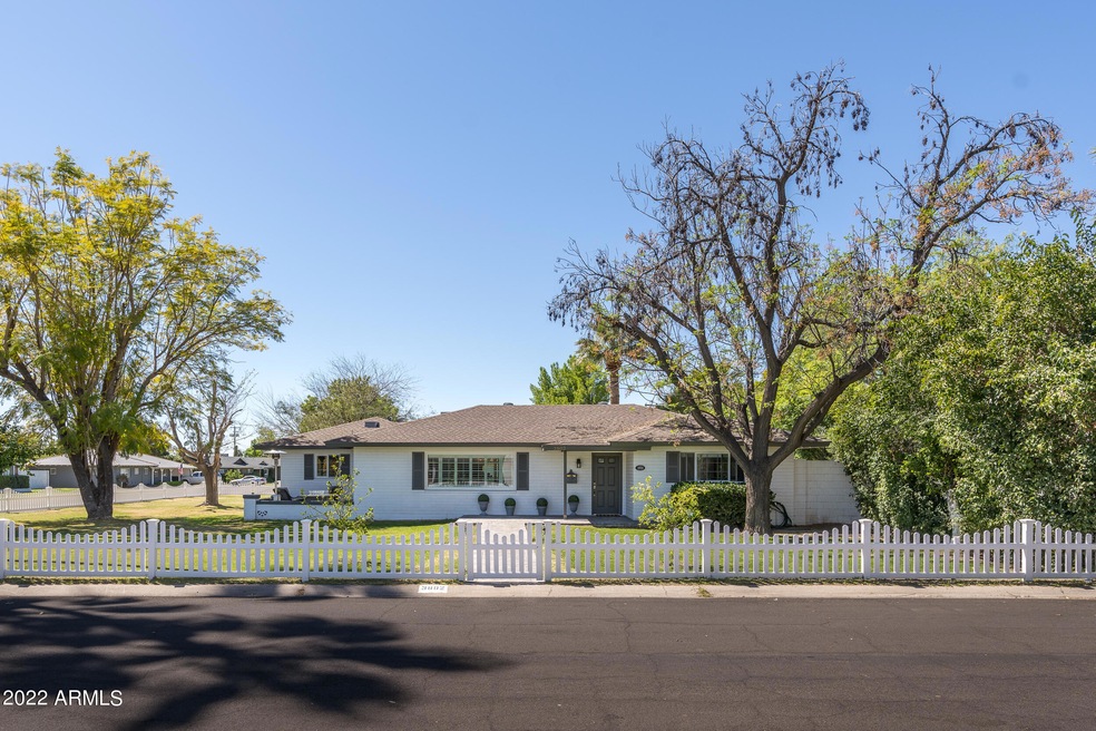3802 N 43rd Pl (1 of 34)