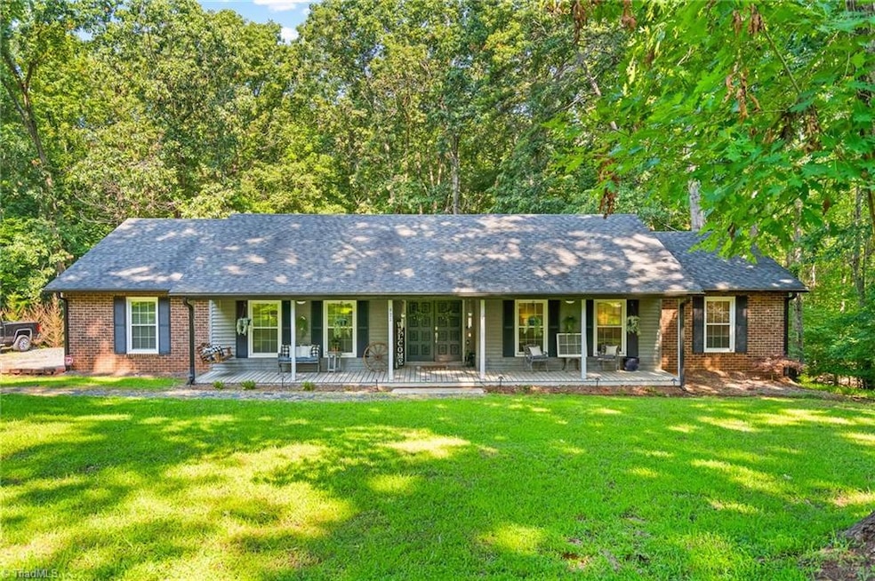 971 W River Run, Asheboro, NC 27205 - photo 1