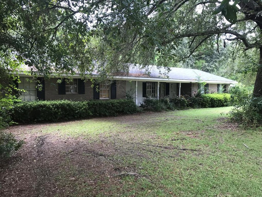 478 Miller Rd, Douglas, GA 31535 - photo 1