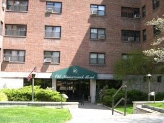 19 Old Mamaroneck Rd unit 4H, White Plains, NY 10605 - photo 1