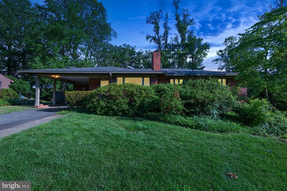 3541 Devon Dr, Falls Church, VA 22042 - photo 1