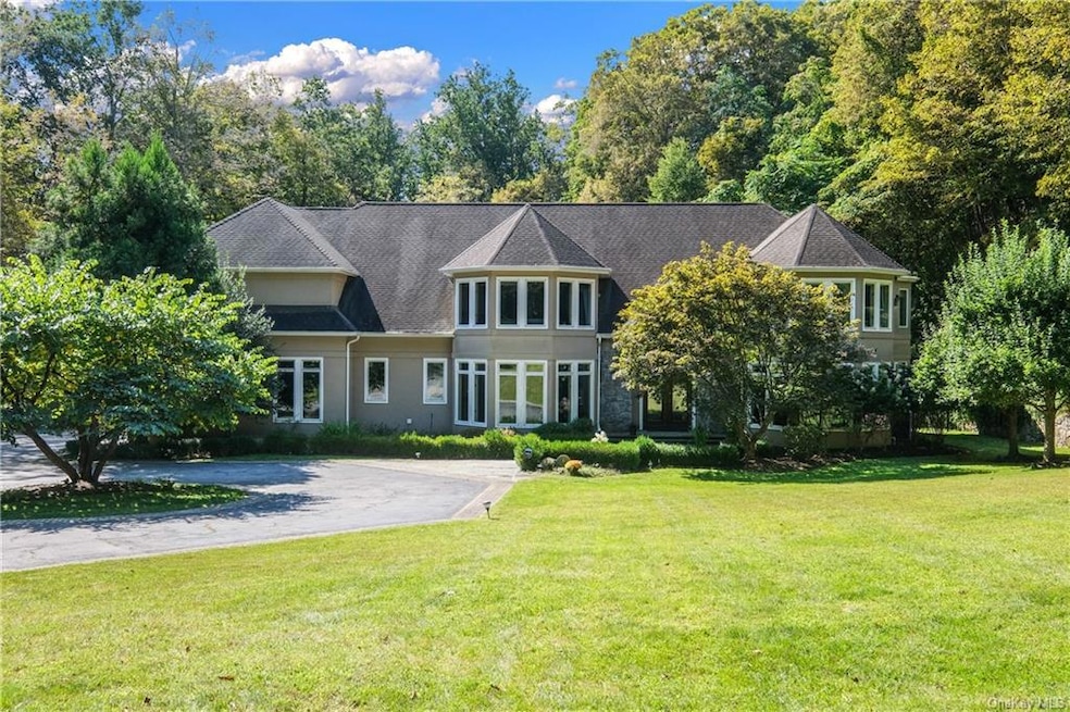 Sold $2,480,000 • Co-Listing Agent