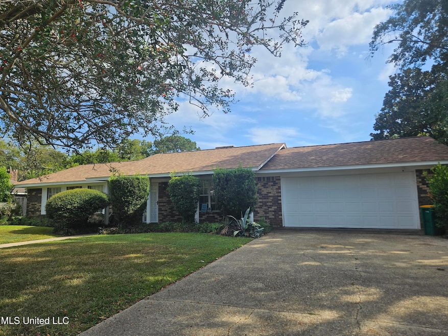 For Sale $175,000 • Co-Listing Agent