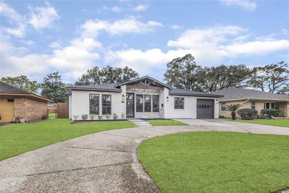 6315 Wynnwood Ln, Houston, TX 77008 - photo 1