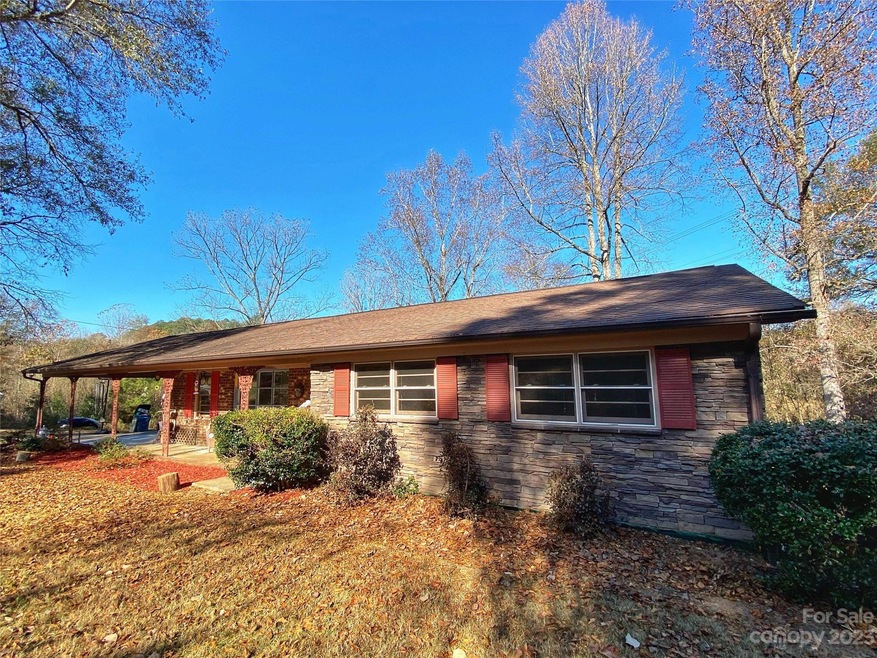 517 Goldwater St, Shelby, NC 28152 - photo 1