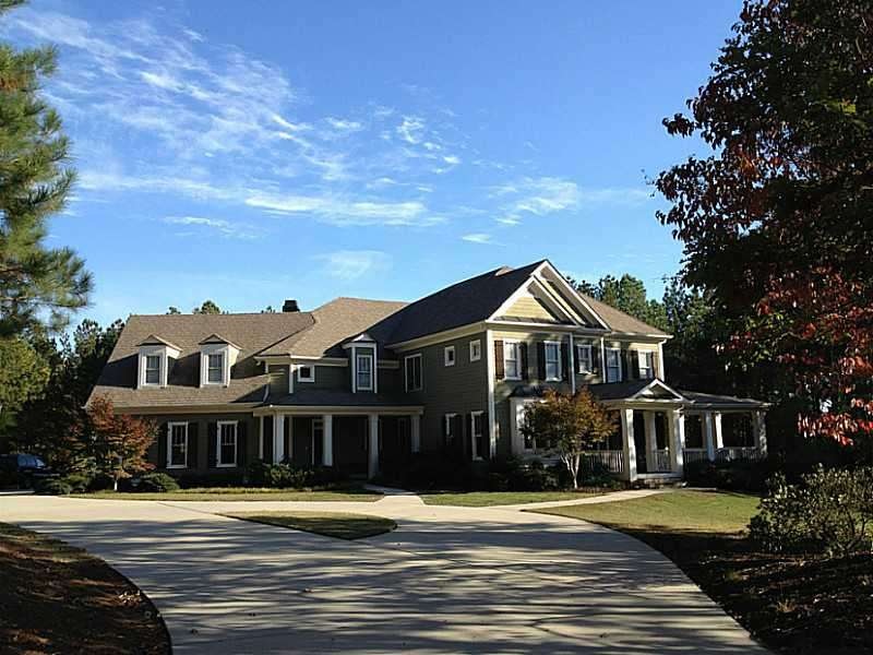 Facade/Exterior Front. Picturesque, private settin