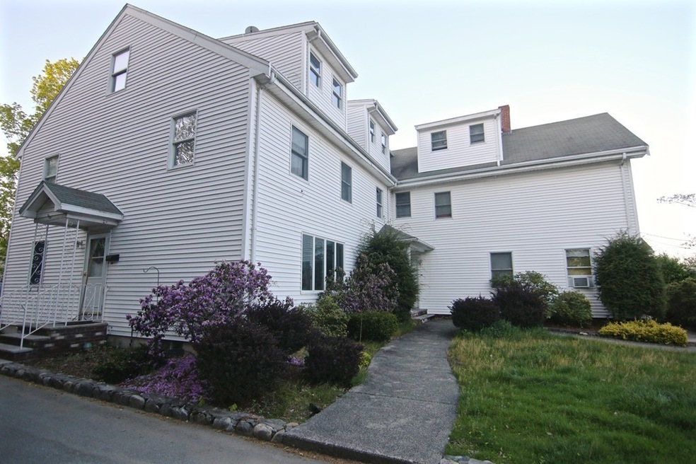 11 Highland St unit C, Wakefield, MA 01880 - photo 1