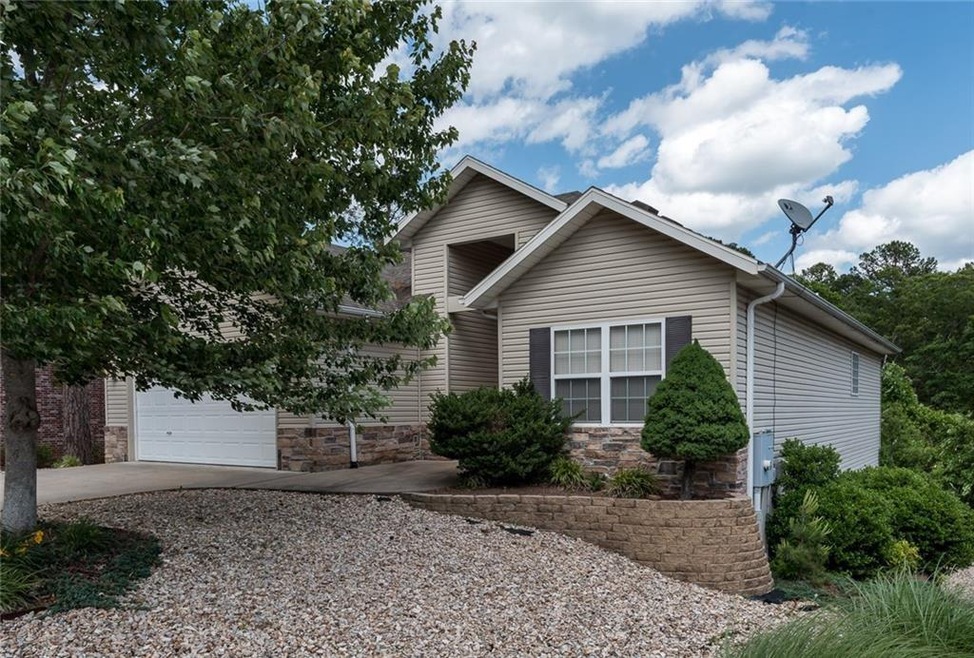 9 Frekleton Ln, Bella Vista, AR 72714 - photo 1