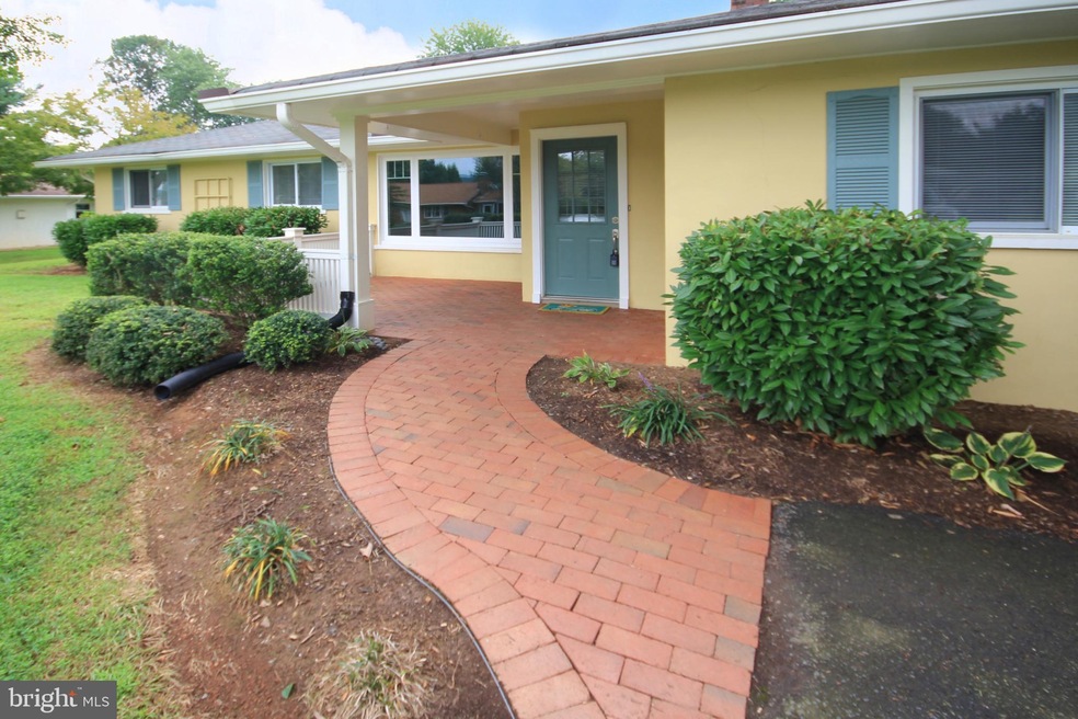 249 Dover Rd, Warrenton, VA 20186 - photo 1