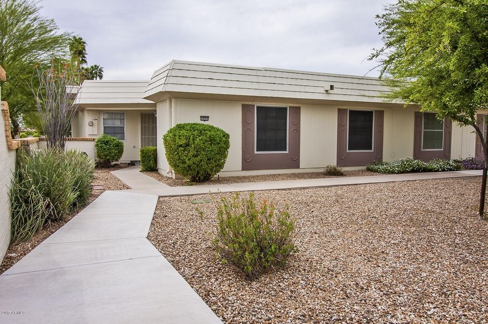 10562 W Ocotillo Dr unit 39, Sun City, AZ 85373 - photo 1